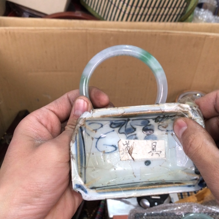 陶瓷孤品单件车里拍