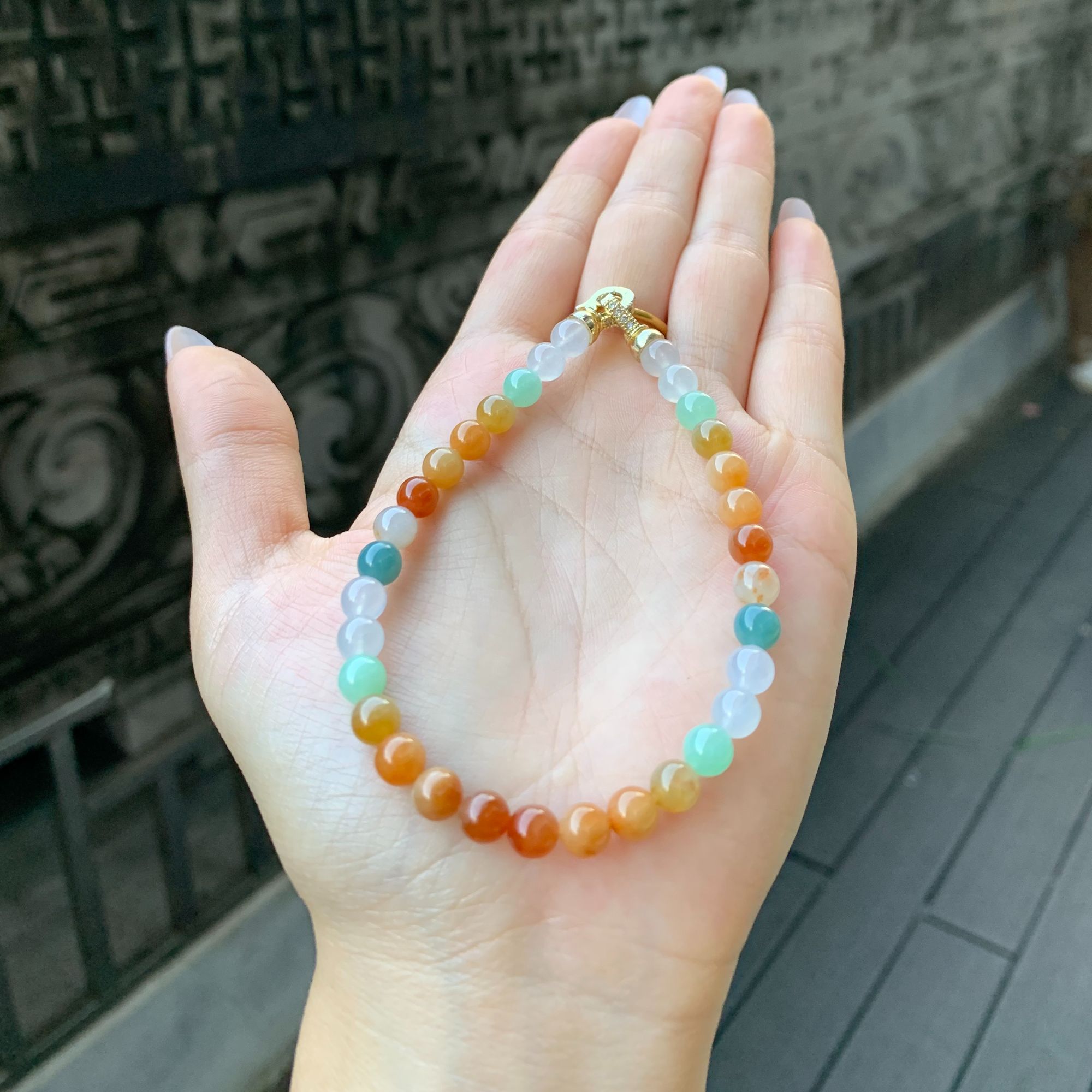 缅甸A货纯天然翡翠多宝色圆珠冰透气质女士百搭手串卡6.0mm