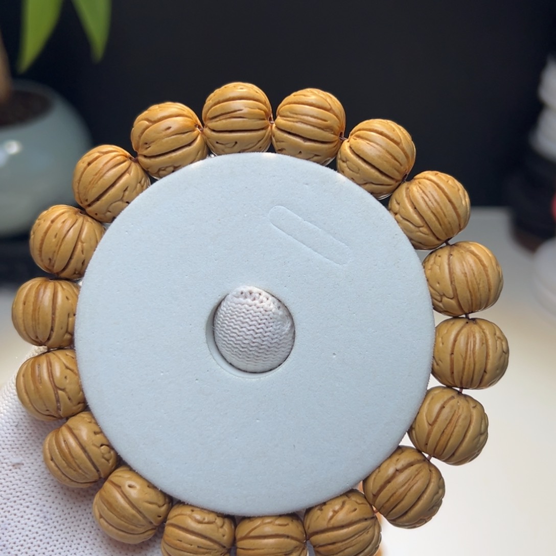 桃核手串吴***?金丹桃核手串