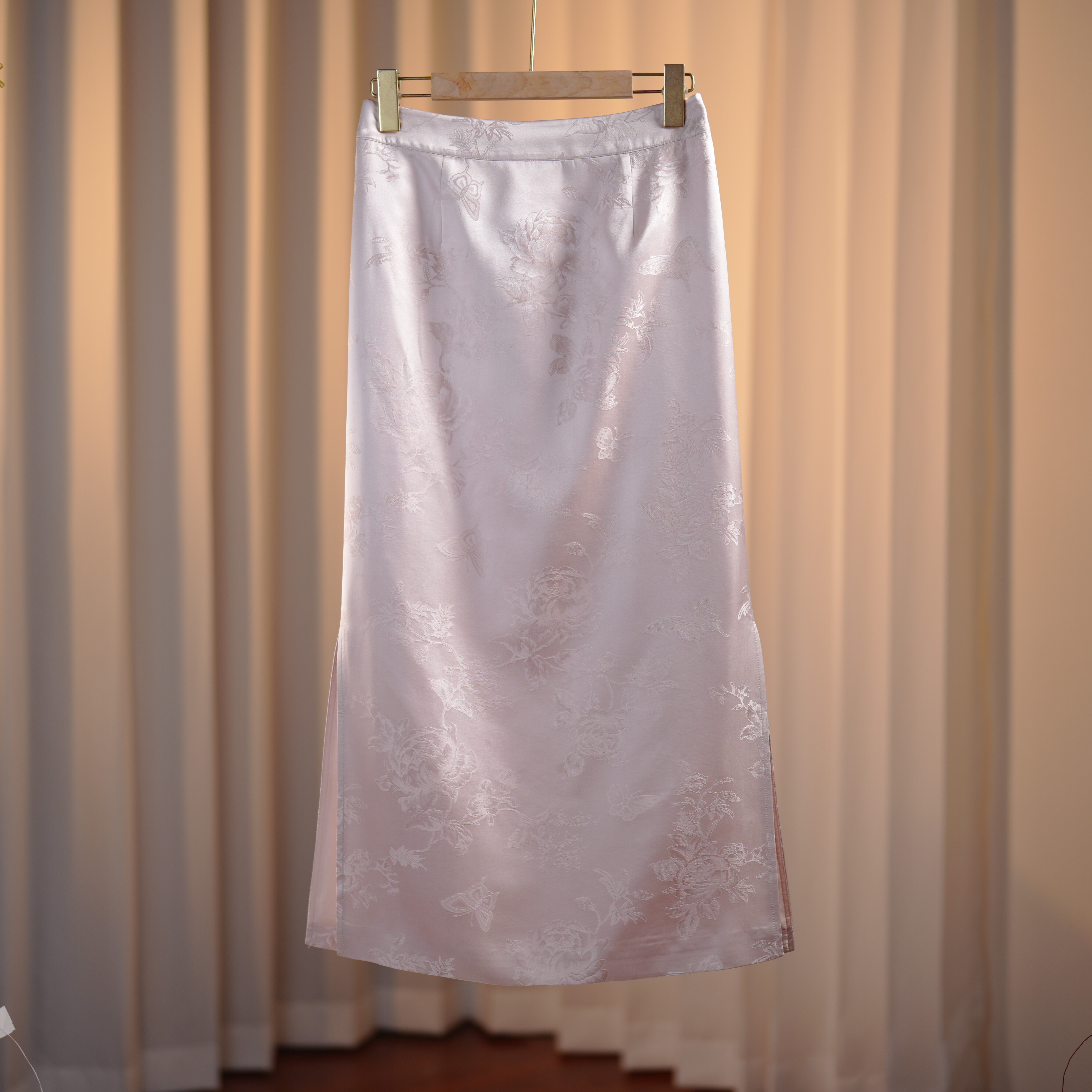 若兮-YZ830018新中式桑蚕丝时尚国风气质轻奢开叉半身裙休闲百搭