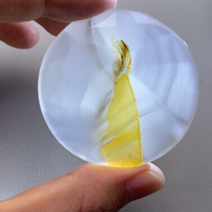 玛瑙/玉髓未镶嵌颈饰疯***头