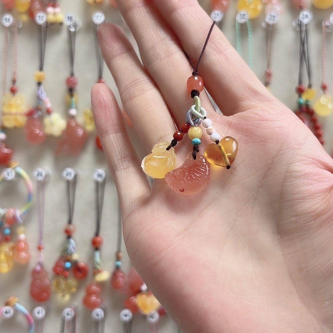 南红玛瑙未镶嵌吊坠(赠链)微粉