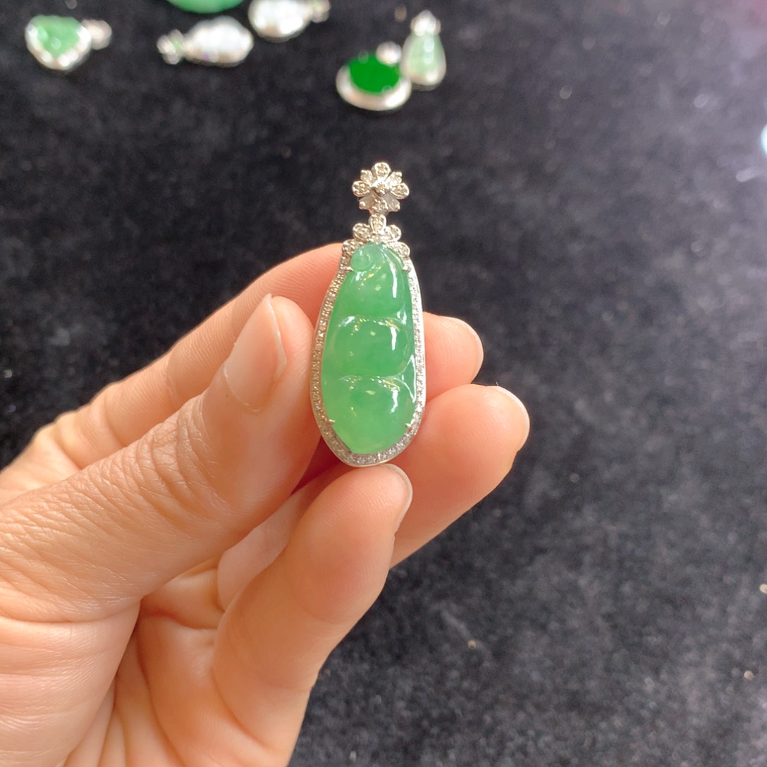 翡翠18K金镶嵌吊坠(不含链)