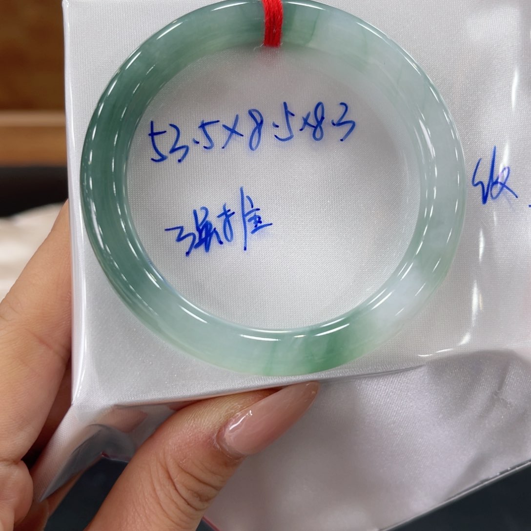 未镶嵌手镯翡翠翡翠