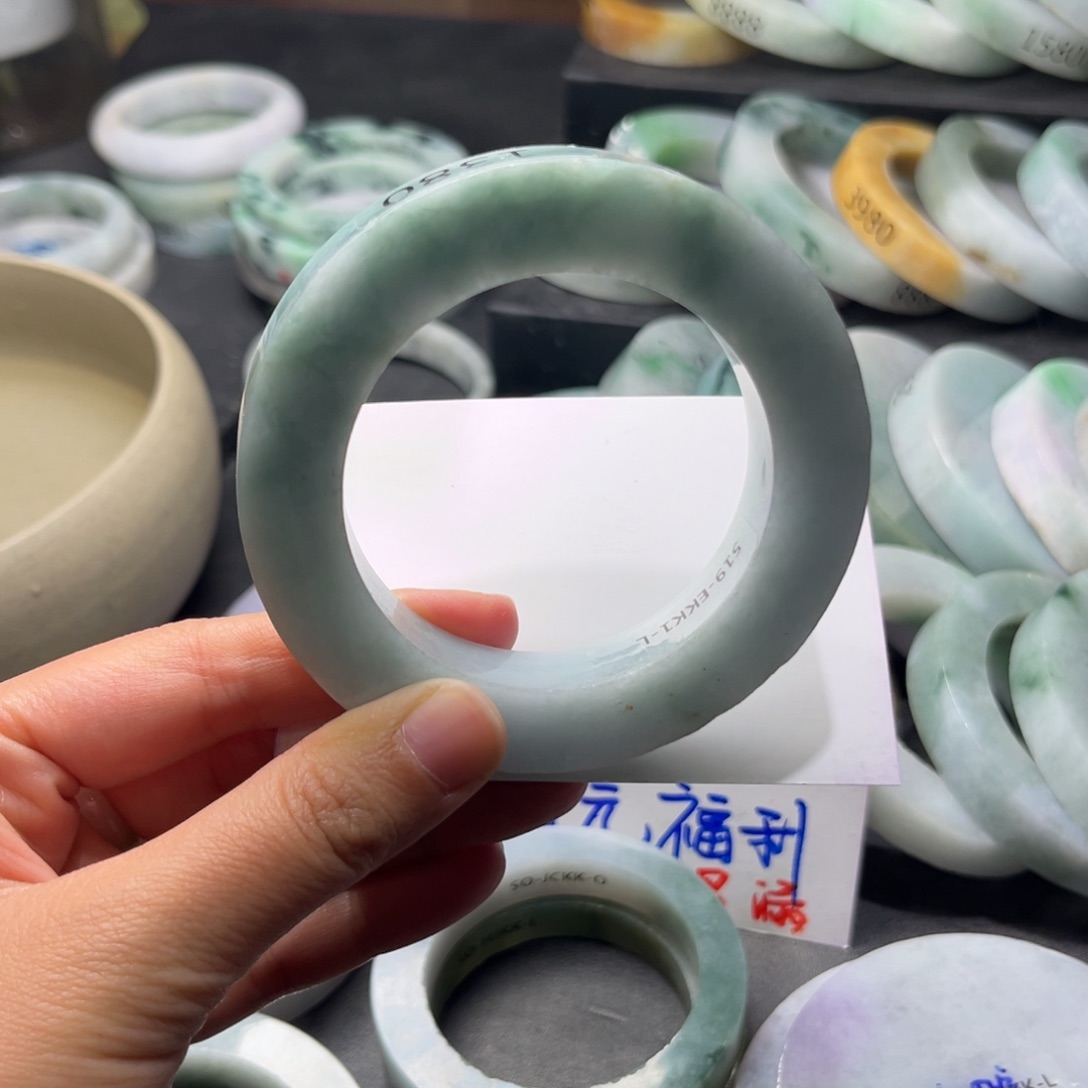 定制翡翠翡翠手镯未镶嵌