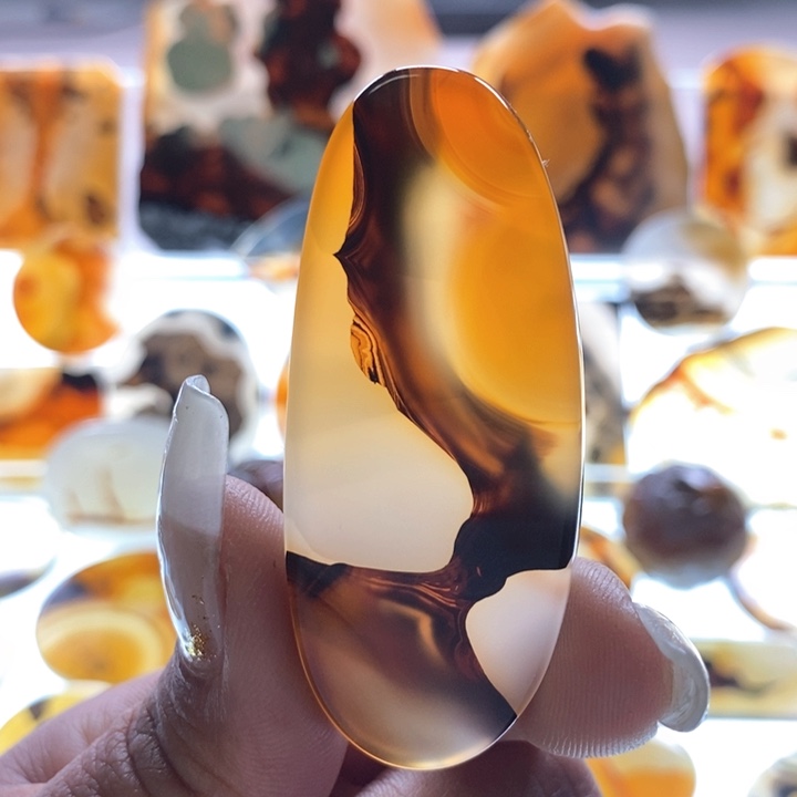 玛瑙/玉髓颈饰未镶嵌