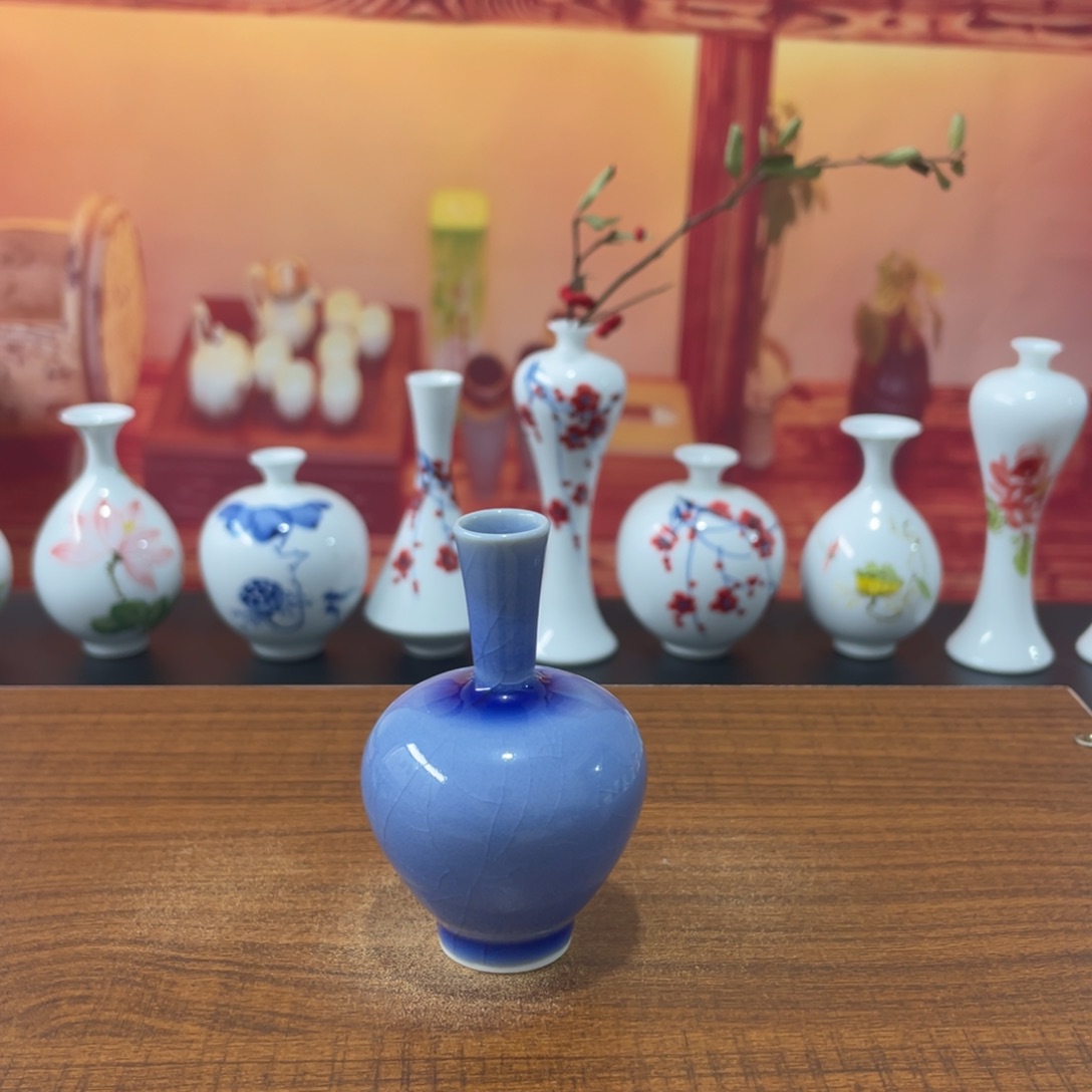 陶瓷景德镇小花瓶等着你