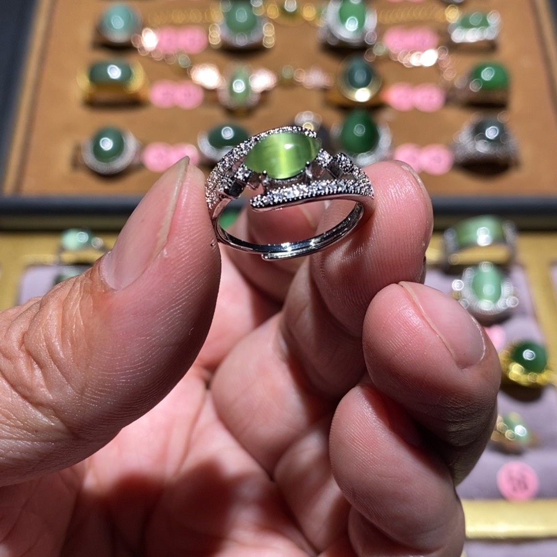 和田玉（碧玉）戒指未镶嵌