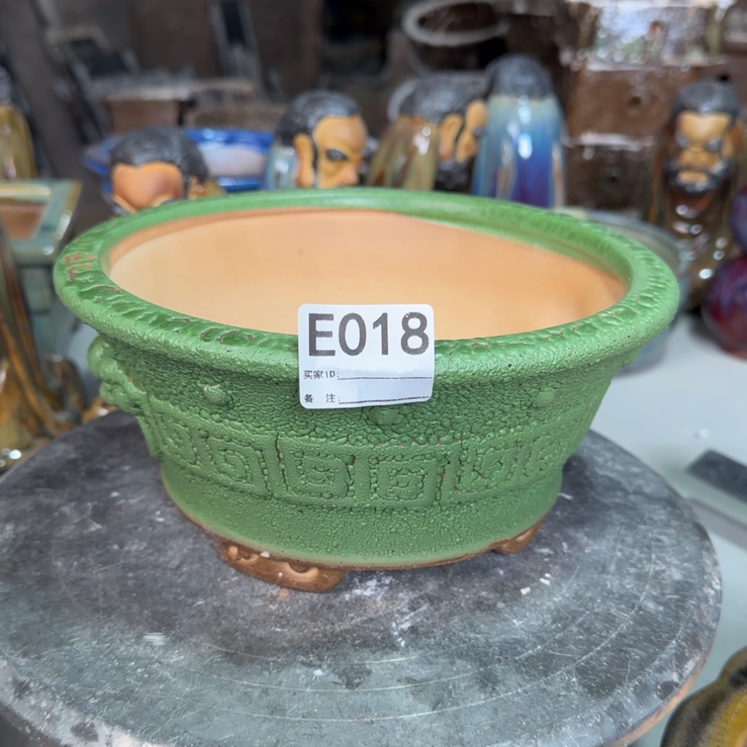 不***路紫砂花盆018           