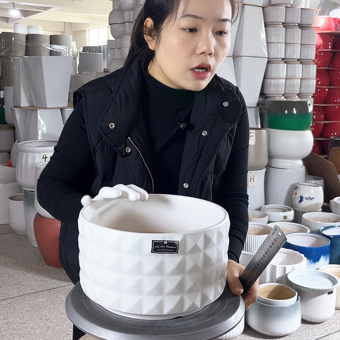 陶瓷口径25-15。亚白