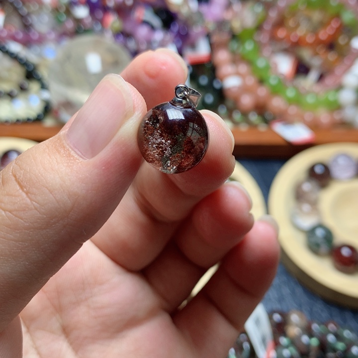 未镶嵌吊坠(赠链)水晶
