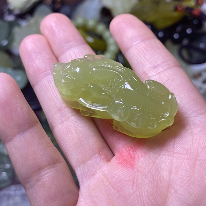 岫玉岫玉颈饰未镶嵌