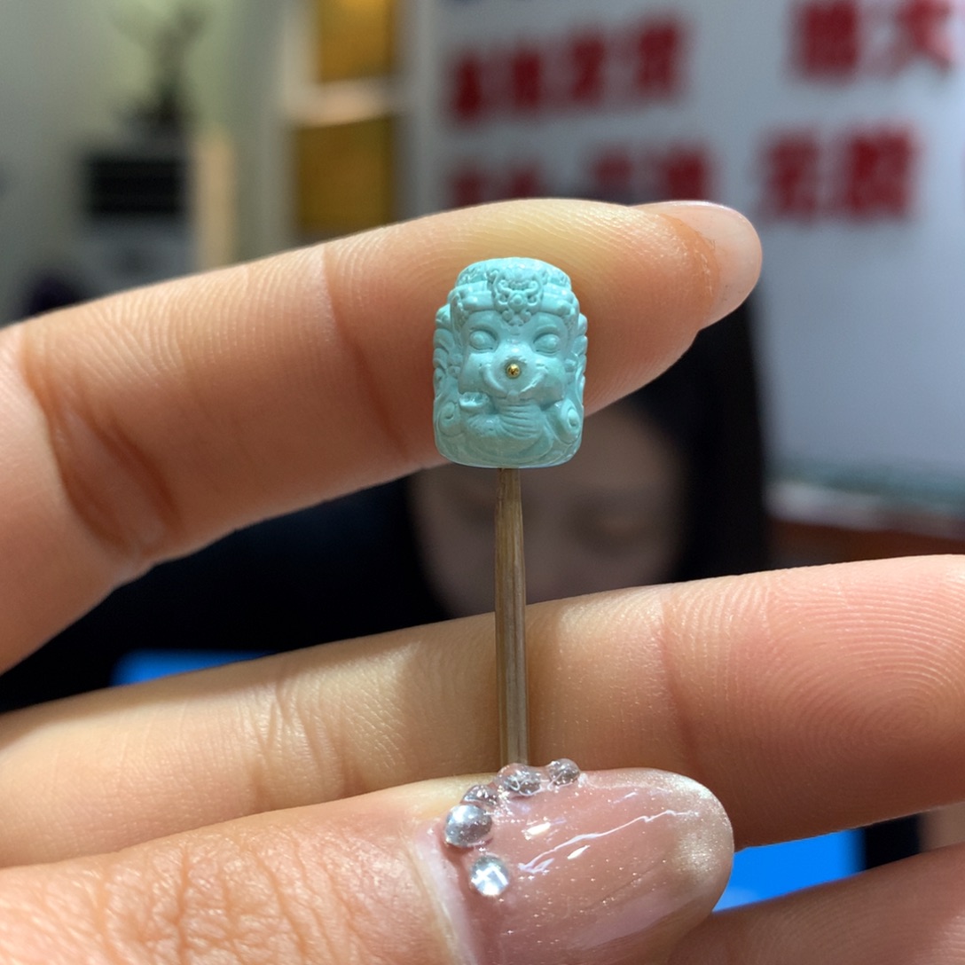绿松石配饰未镶嵌