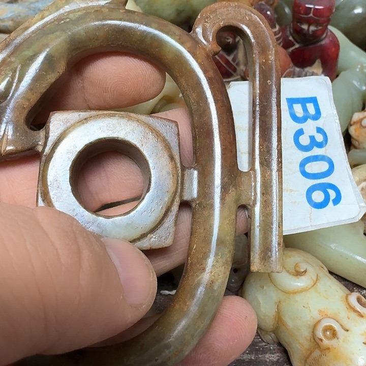 和田玉颈饰未镶嵌b*s