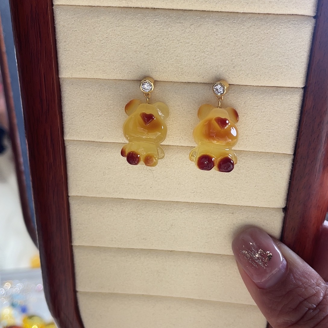 琥珀银S925镶嵌耳饰大气款