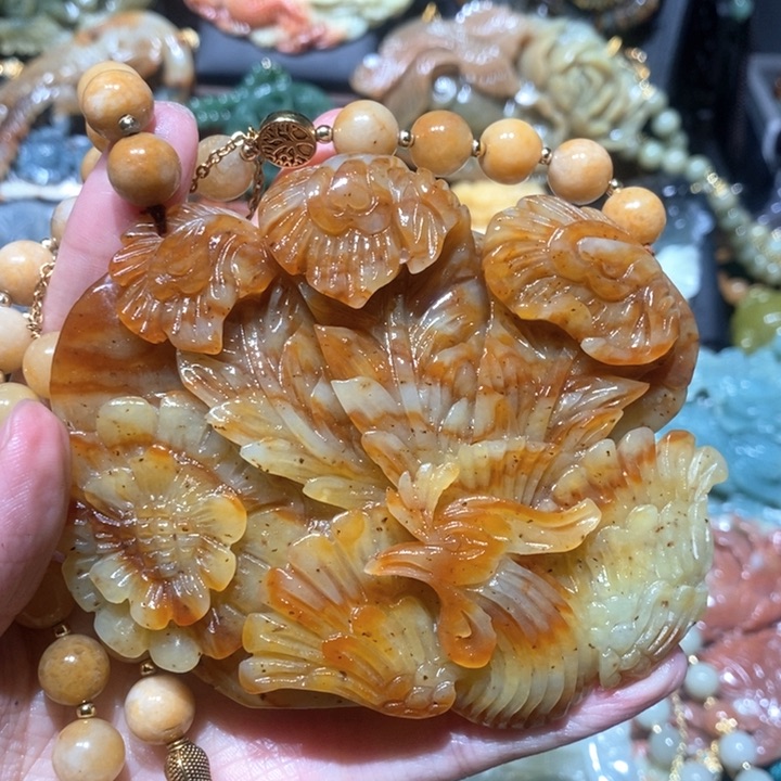 岫玉未镶嵌毛衣链