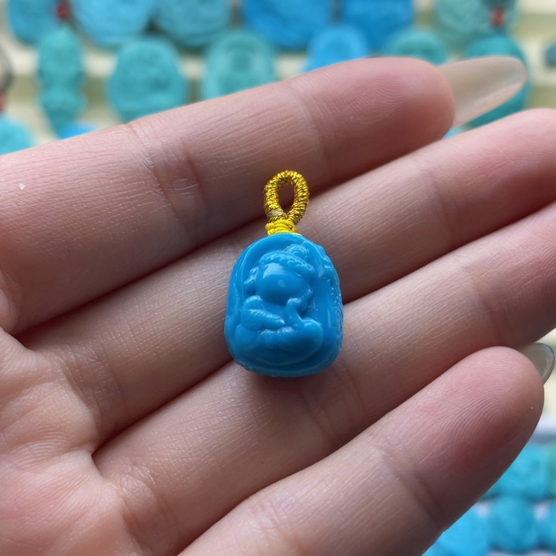 绿松石雕刻未镶嵌