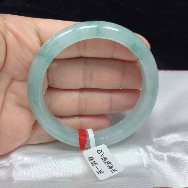 翡翠手镯未镶嵌正圈59
