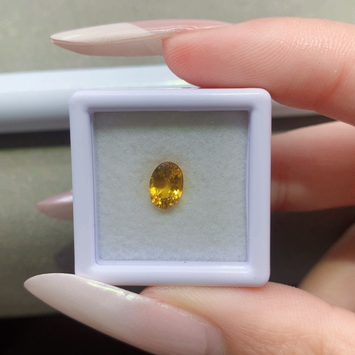 蓝宝石裸石未镶嵌天然黄蓝宝石