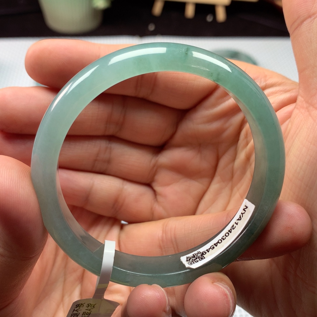 翡翠手镯未镶嵌27号