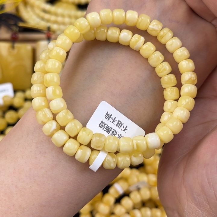 未镶嵌琥珀珠宝奇石琥珀，多样性发其一