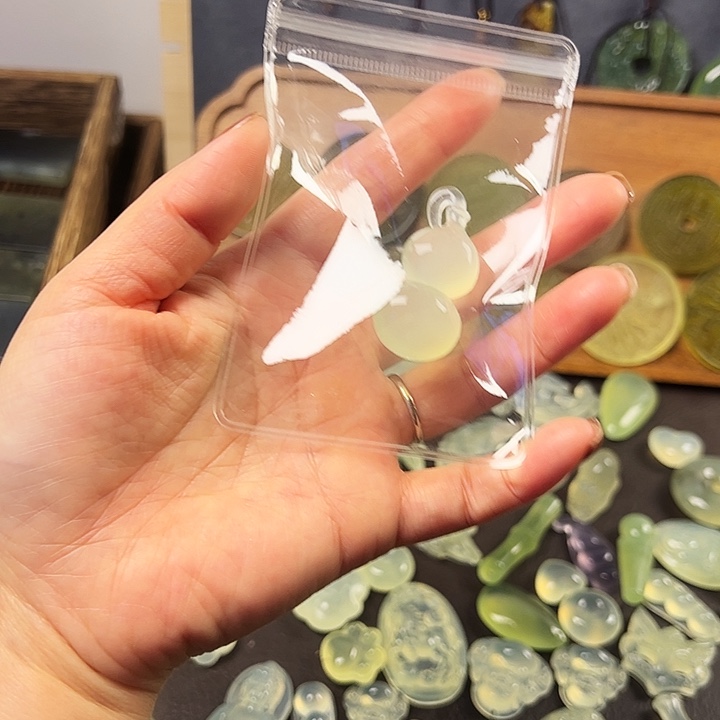 蛇纹石玉合金颈饰