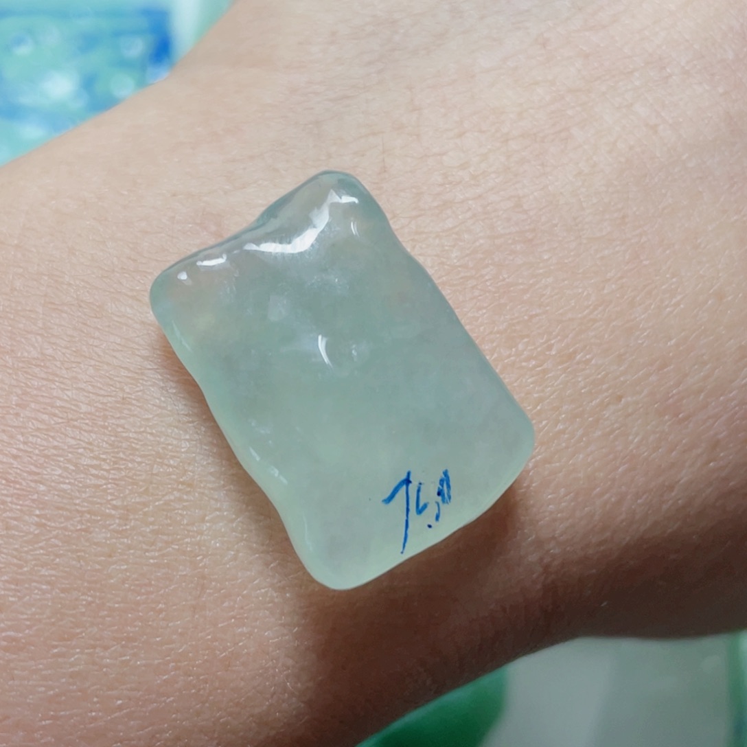 定制翡翠未镶嵌包工