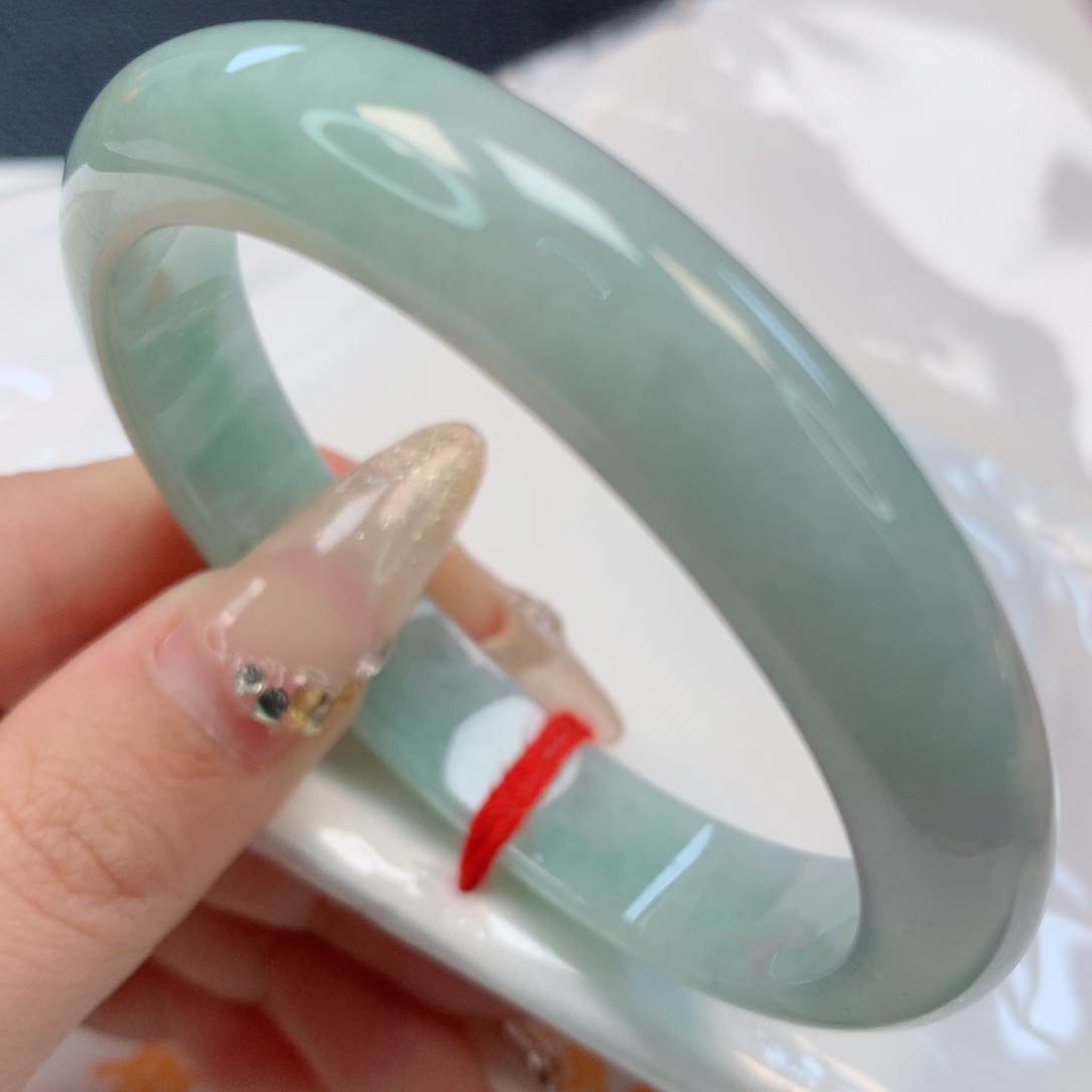 【闪购商品】翡翠手镯未镶嵌56圈