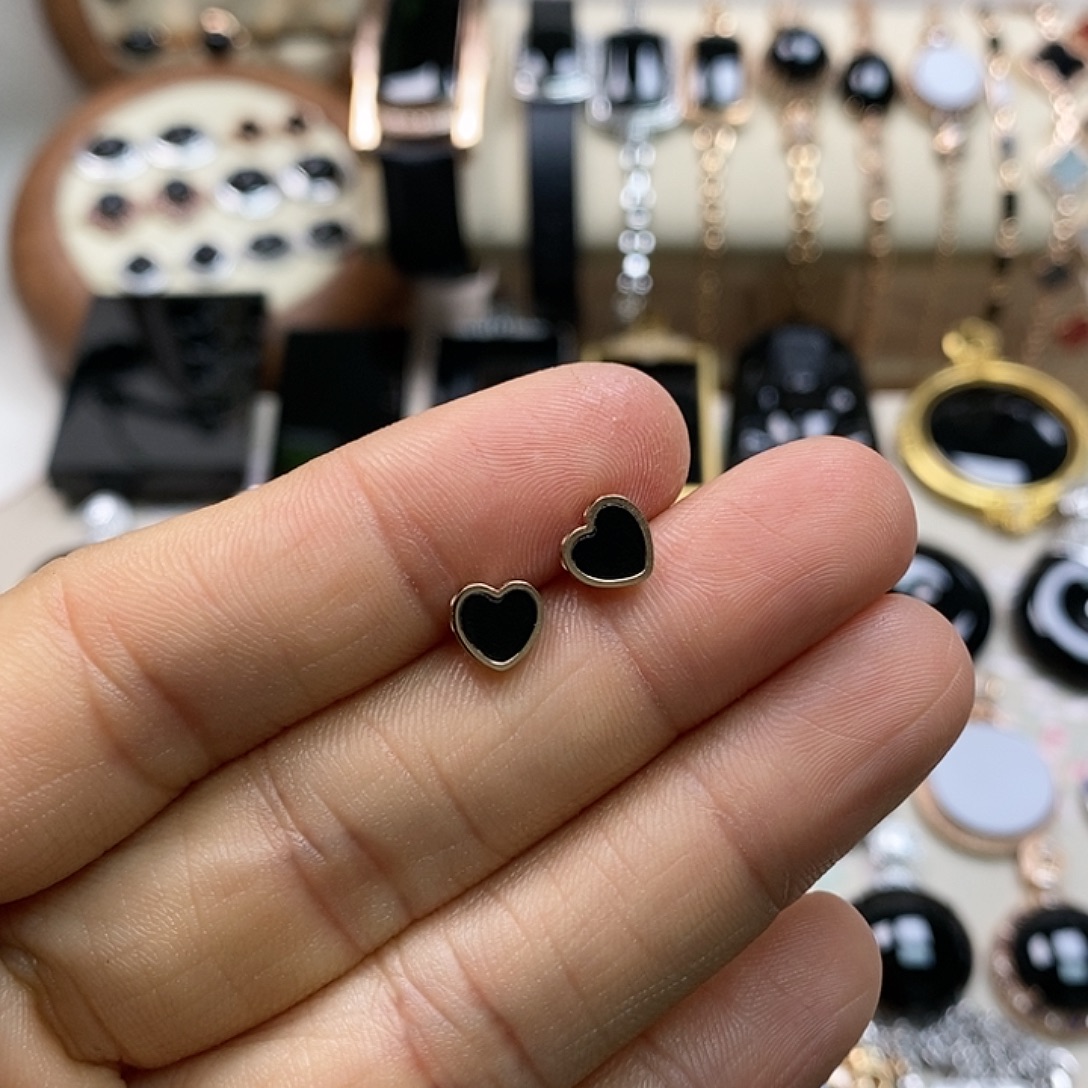 翡翠18K金镶嵌耳饰