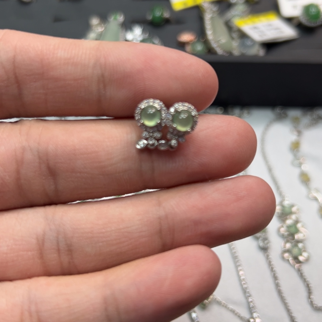 翡翠银S925镶嵌耳钉