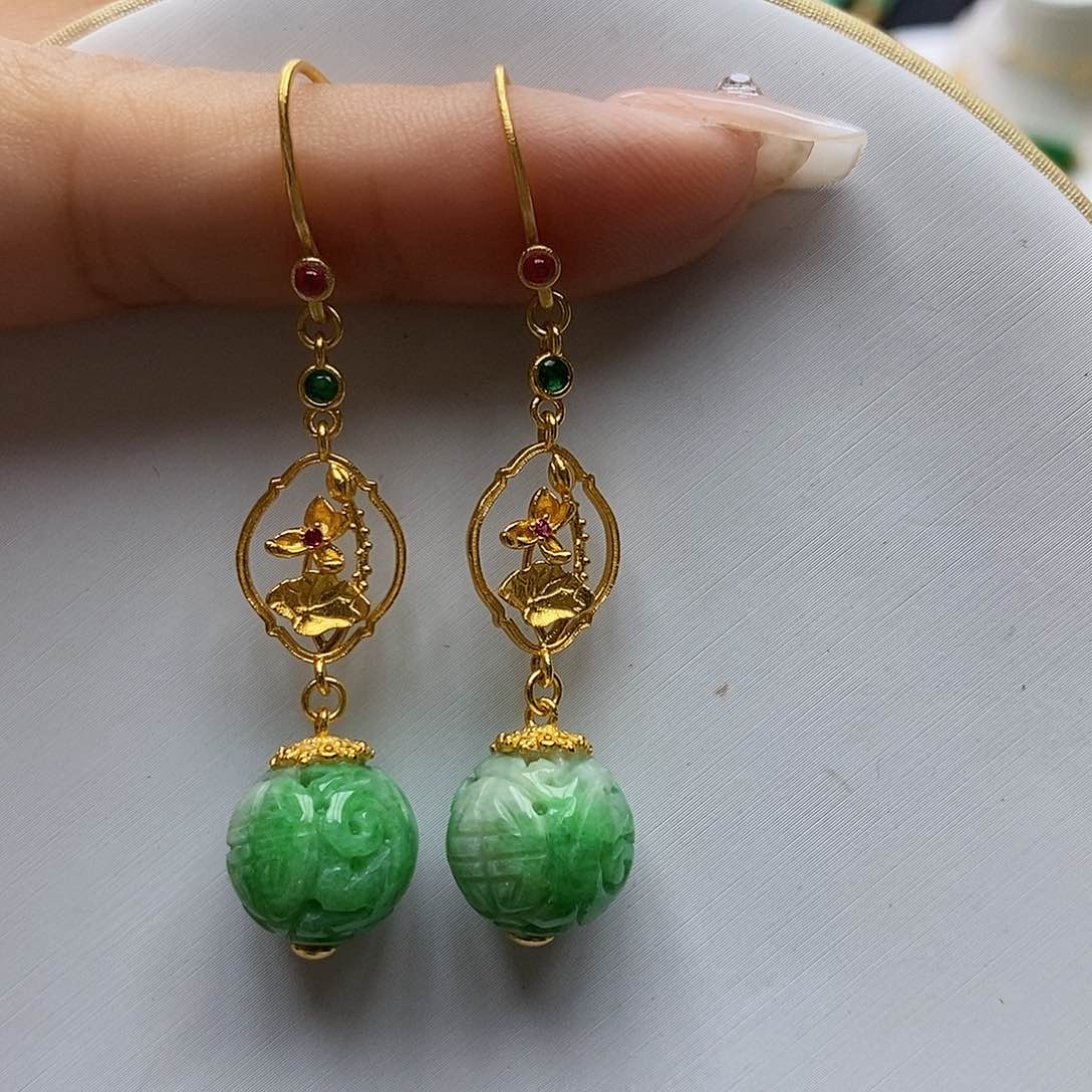 翡翠耳饰未镶嵌天然