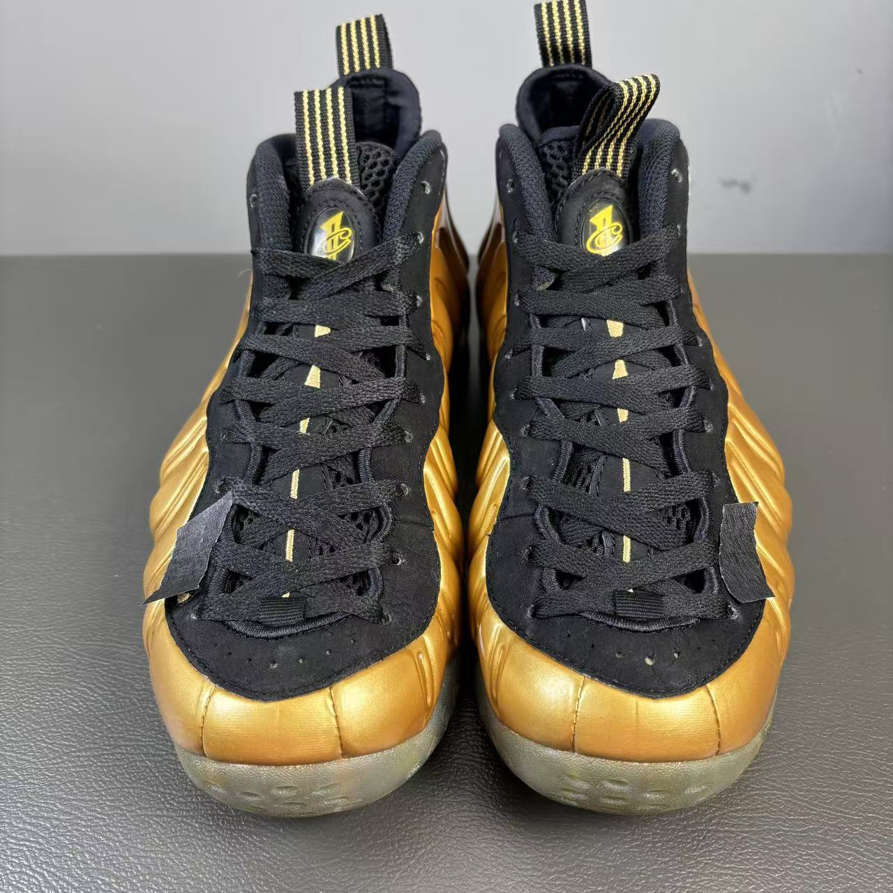 40.5码 金喷 篮球鞋