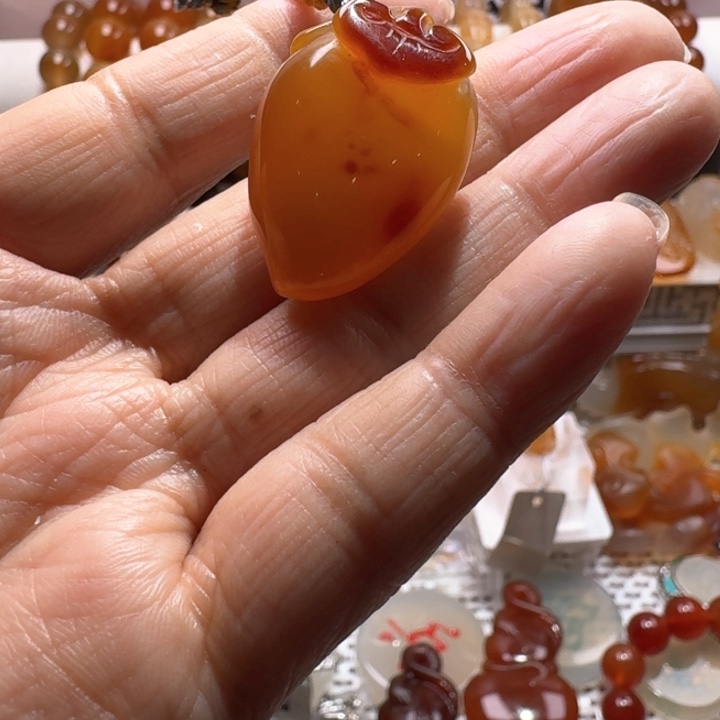 玛瑙/玉髓颈饰未镶嵌?1
