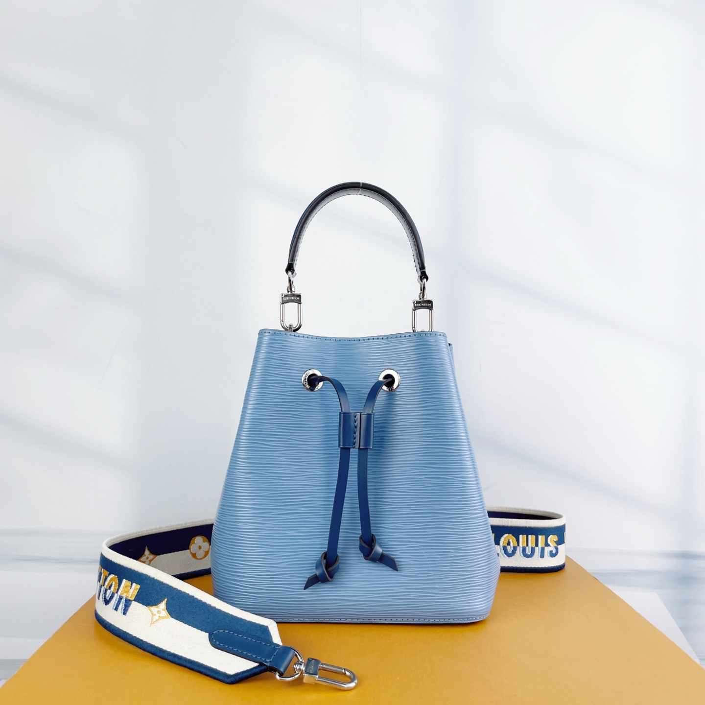 95新 LouisVuitton/路易威登 小野专属/95新/LV/单肩包/DC9626