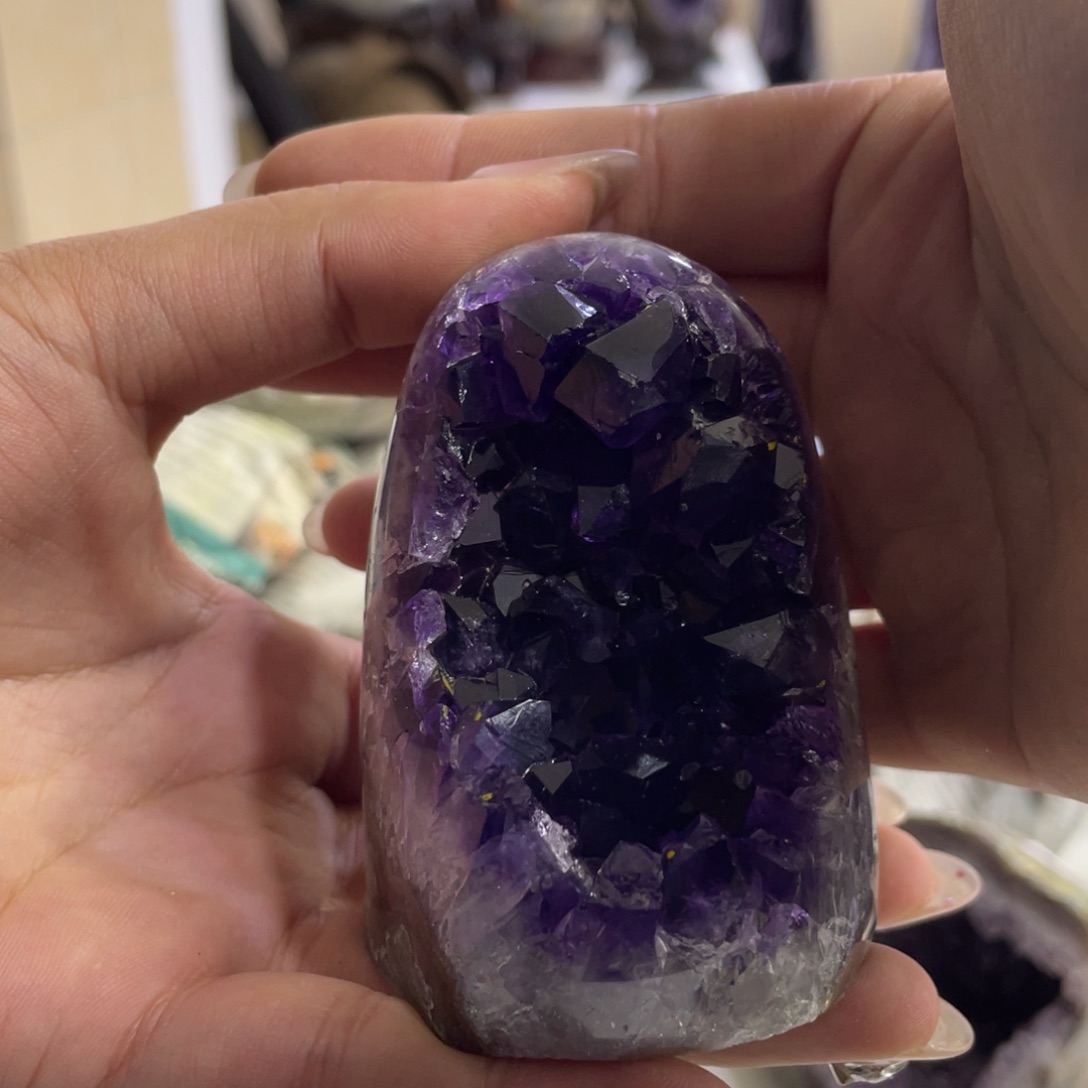 紫晶大型摆件（非配饰）未镶嵌