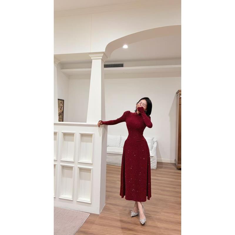 【图雅】蒙式 轻奢感 圣诞 小性感漫画腰 闪钻 连衣裙