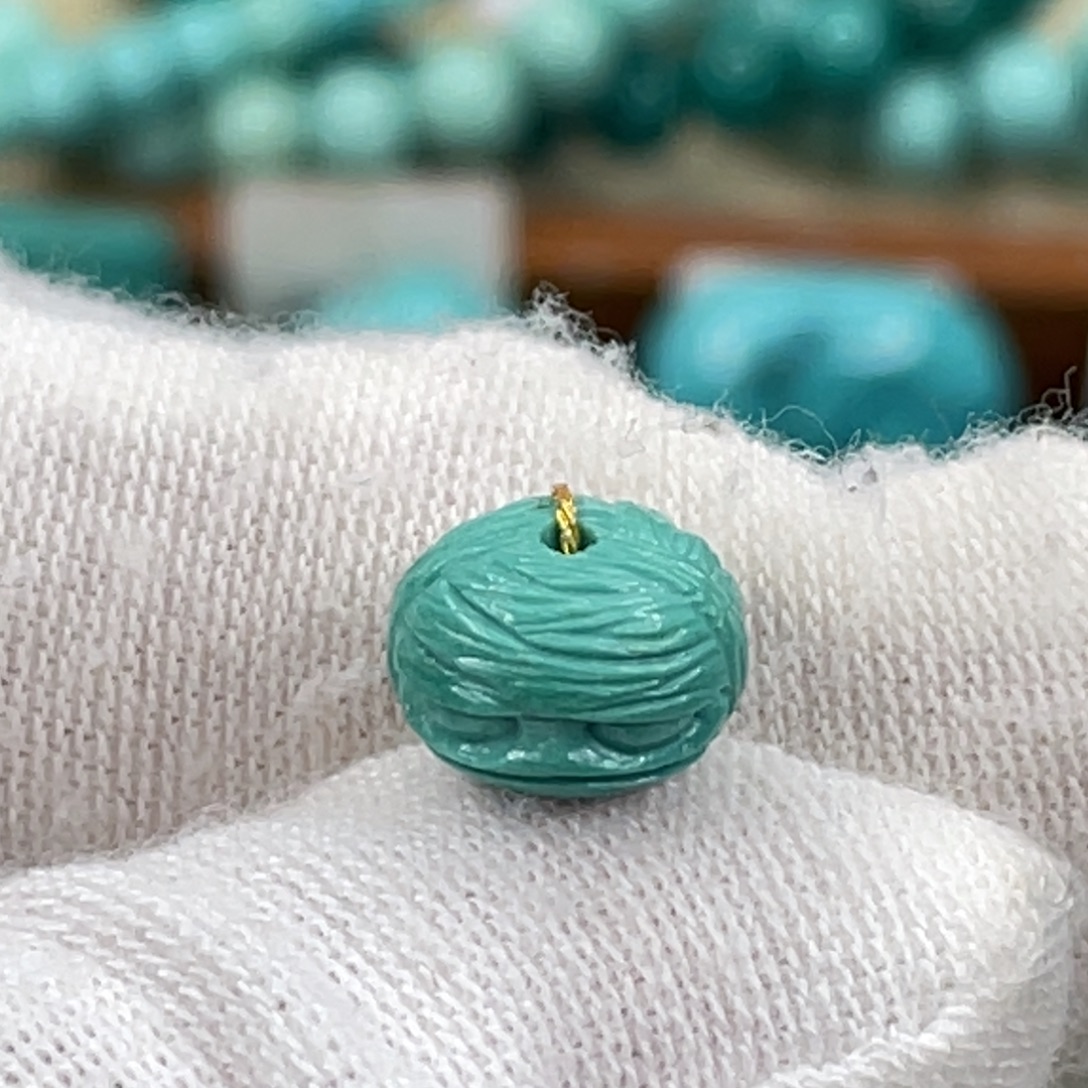 绿松石未镶嵌挂件