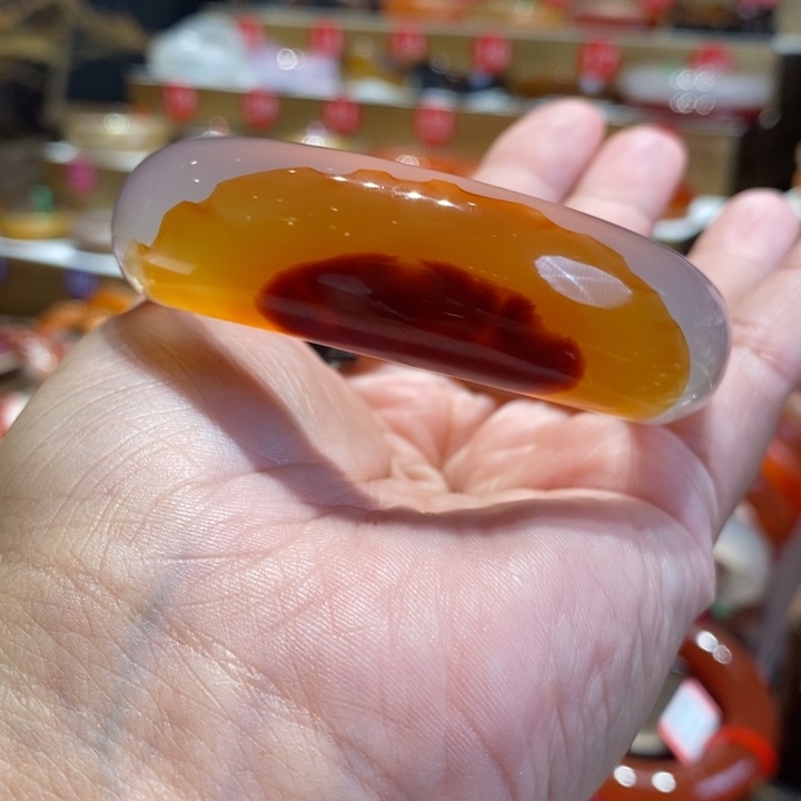 玛瑙/玉髓手镯未镶嵌阳**暖