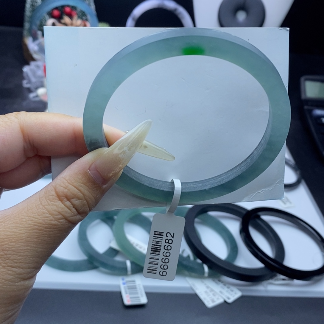 定制翡翠未镶嵌定制冰蓝飘绿花