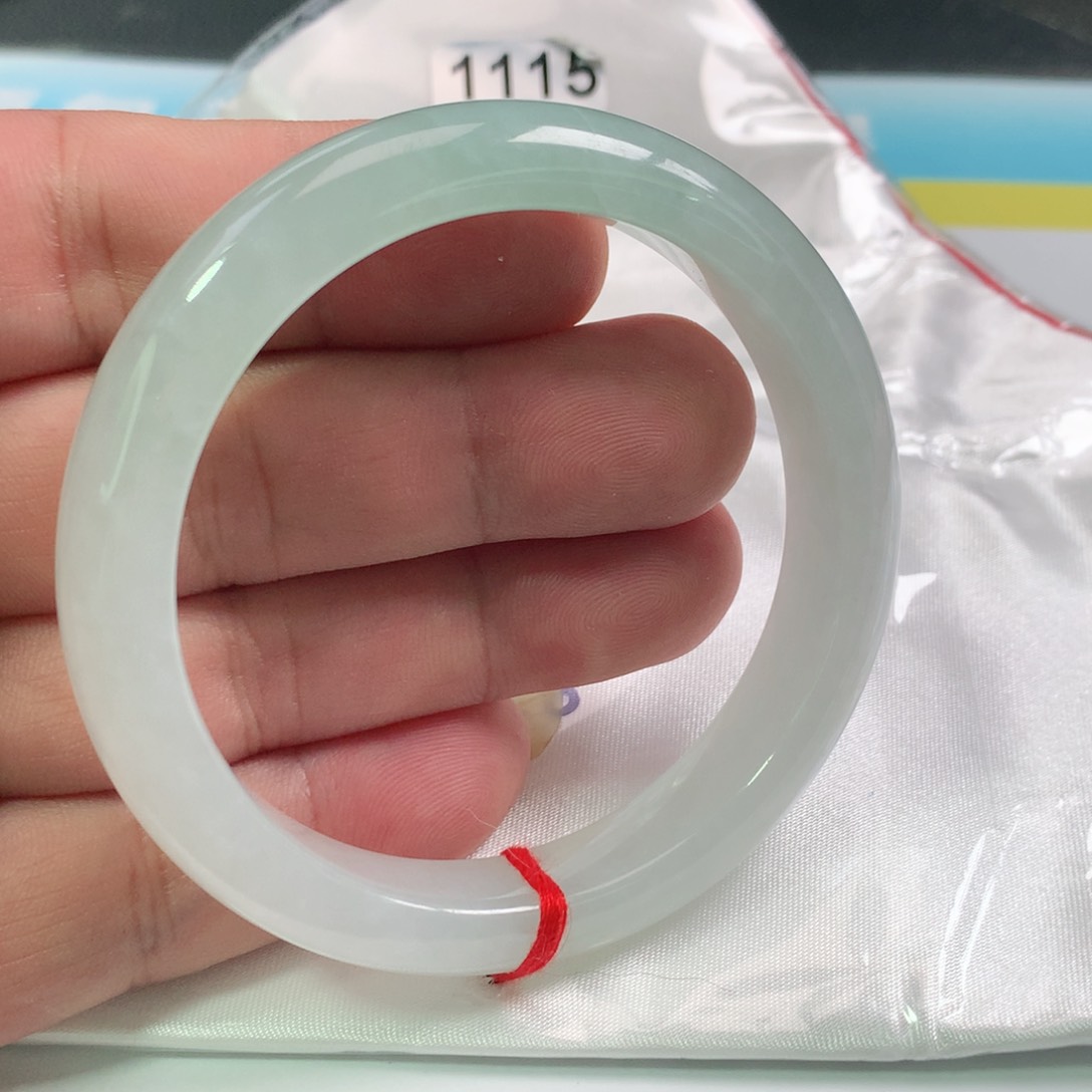 翡翠手镯未镶嵌1115号