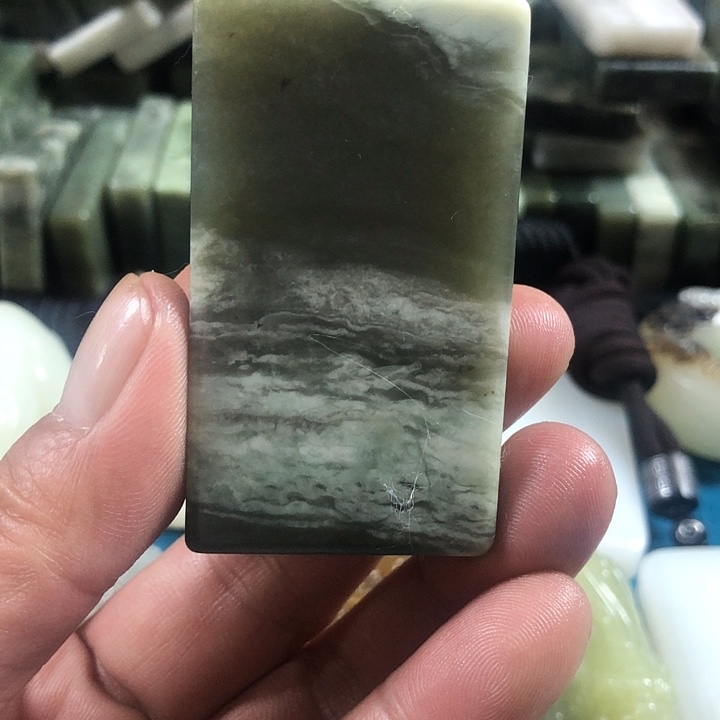 和田玉颈饰未镶嵌大**情