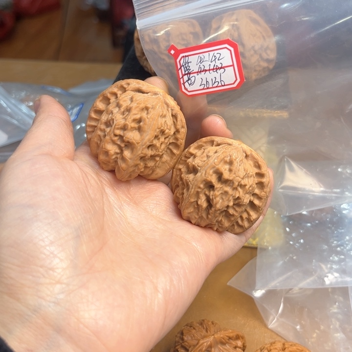 把件文玩核桃白狮子微修