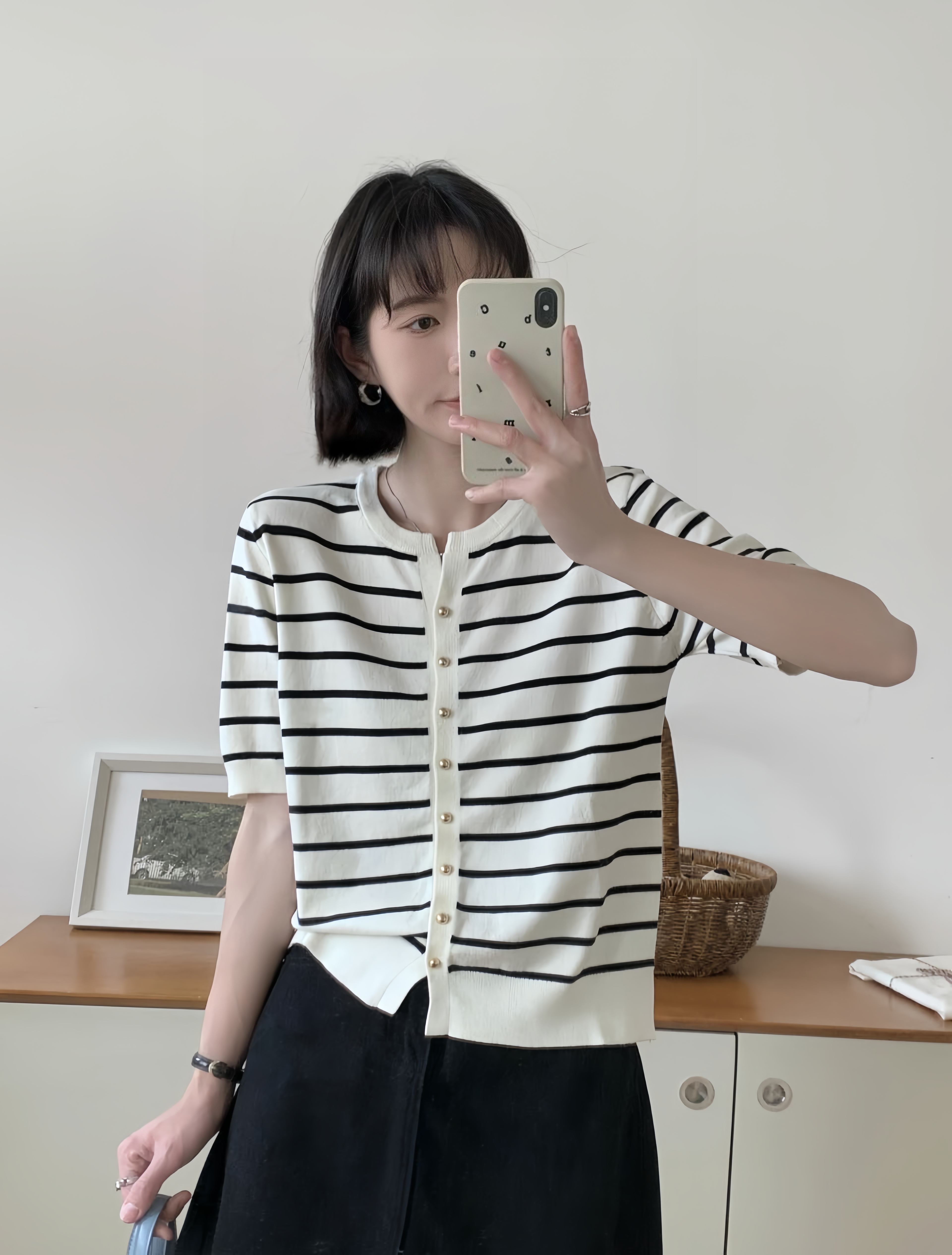 2025新款显瘦黑杏条纹短袖t恤女装夏季 冰丝薄款开衫上衣A19