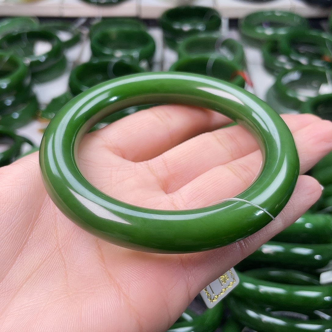 和田玉（碧玉）手镯未镶嵌
