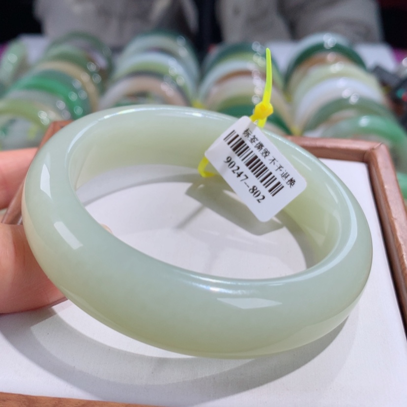 【闪购商品】和田玉手镯未镶嵌58.5