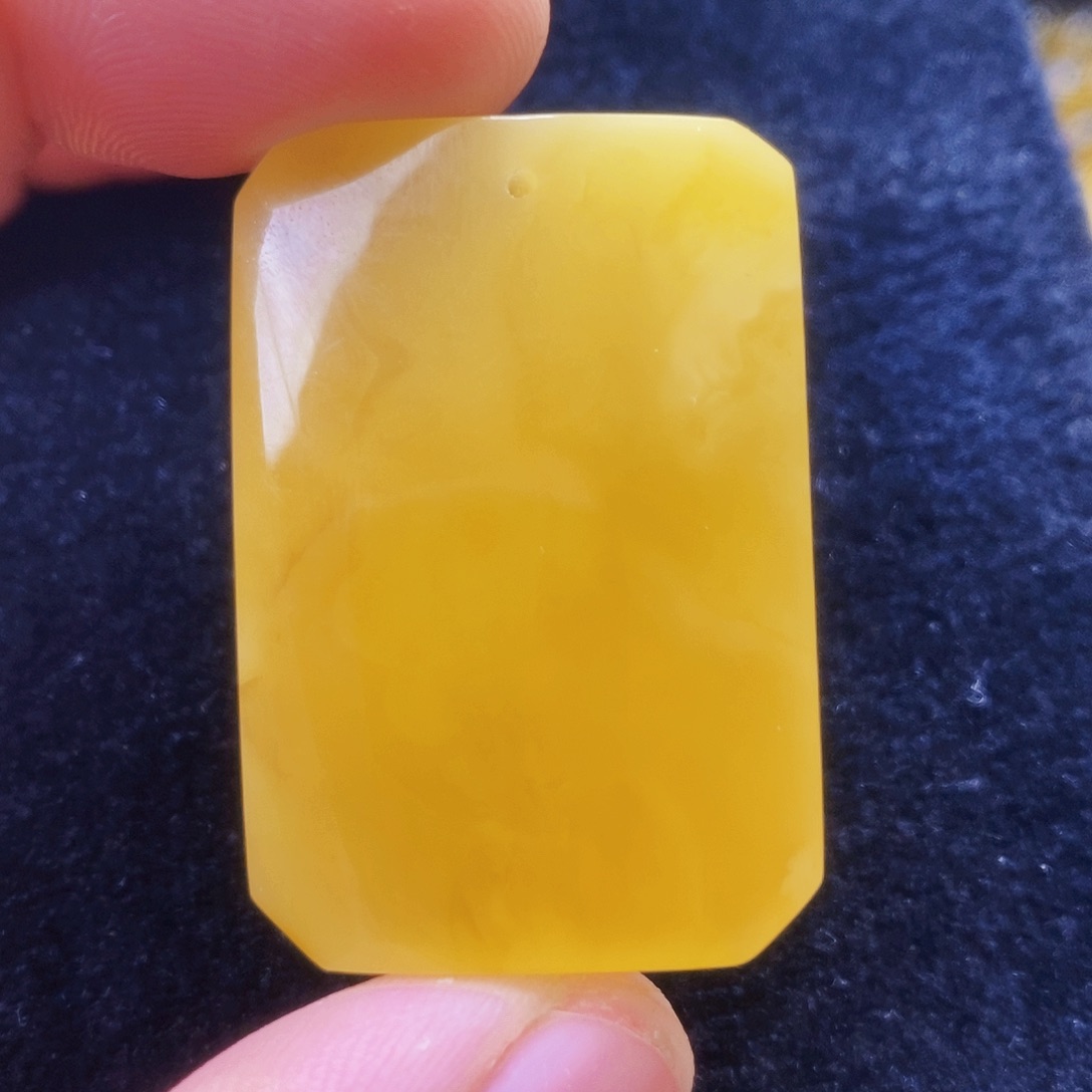 【闪购商品】未镶嵌吊坠(不含链)蜜蜡