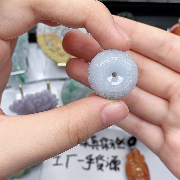 颈饰未镶嵌翡翠翡翠A货