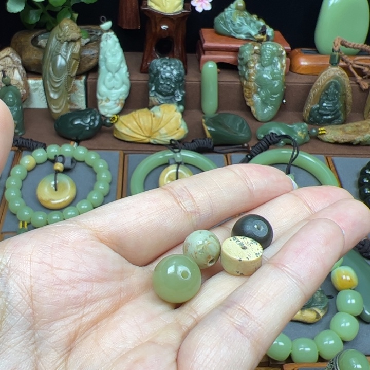 慕***聪岫岩老玉（透闪石质玉）银S925镶嵌戒指