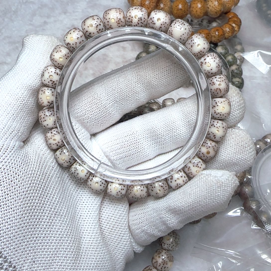 手串星月菩提8号散星白冰9左右