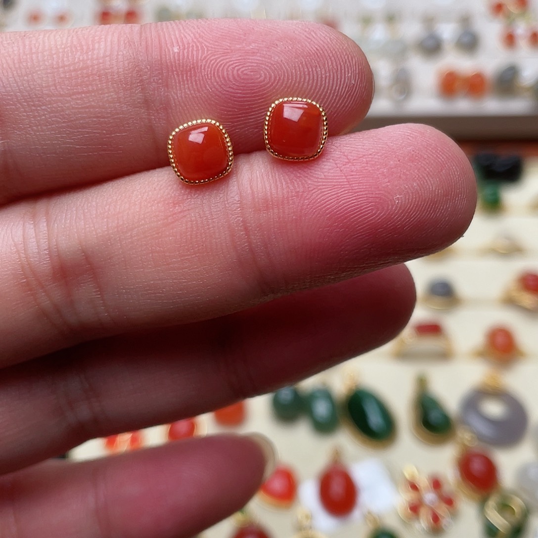 和田玉耳钉银S925镶嵌